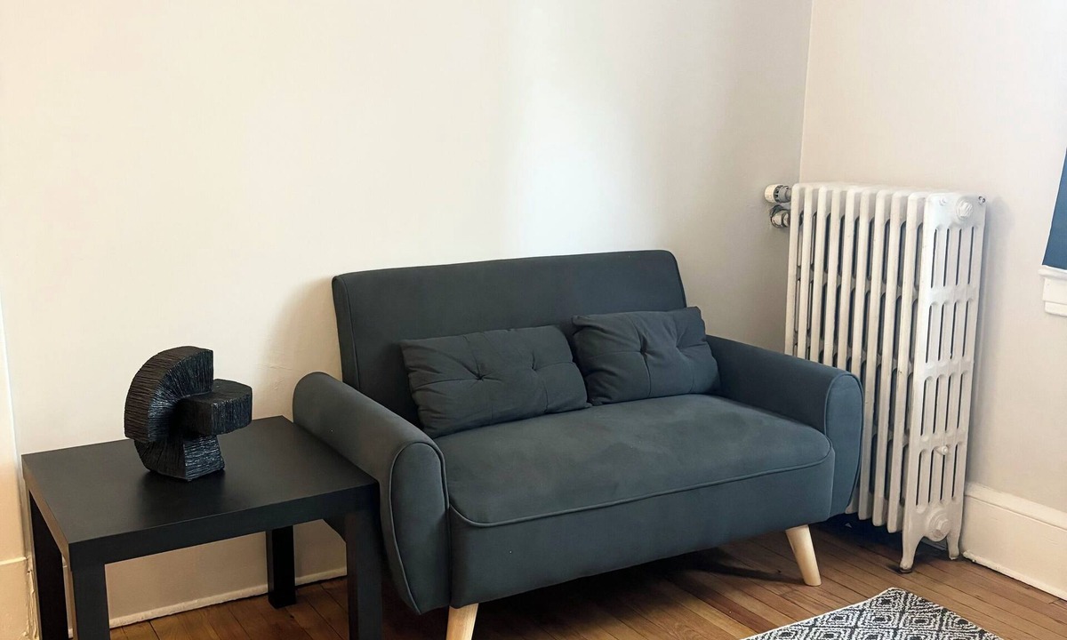 Dwight Apartment | Yale Proximity 2 min commute great for traveling professionals