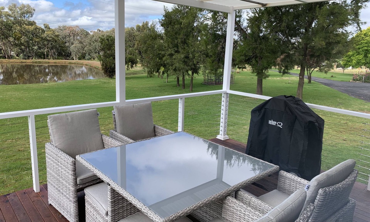 Central Mudgee Cottage | YARRAWONGA PARK COTTAGE Cozy 2 bedroom cottage on small acreage