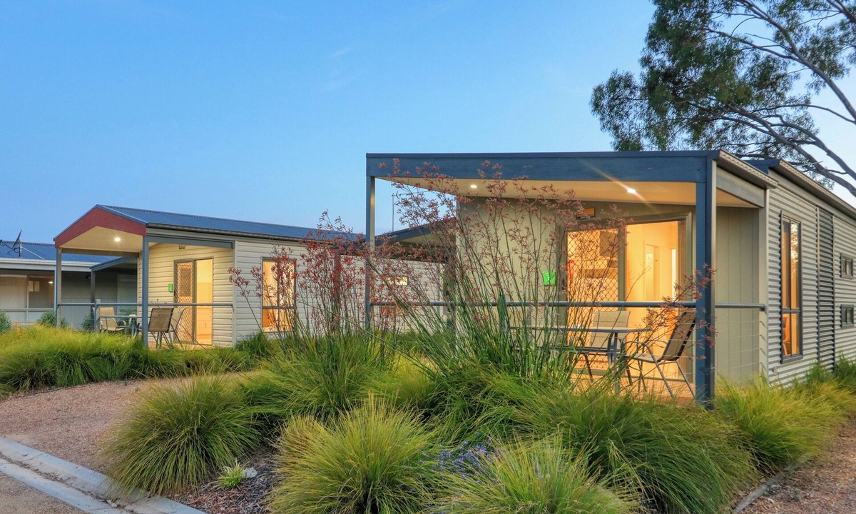 Yarrawonga Cabin | Yarrawonga Riverlands Tourist Park