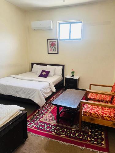 Gilgit Hotel | Yasin Holiday Hotel