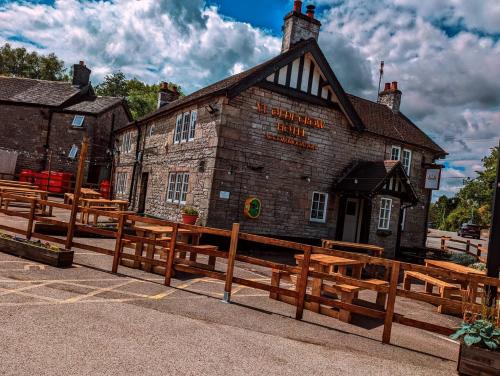 Oakamoor Hotel | Ye Olde Crown Hotel