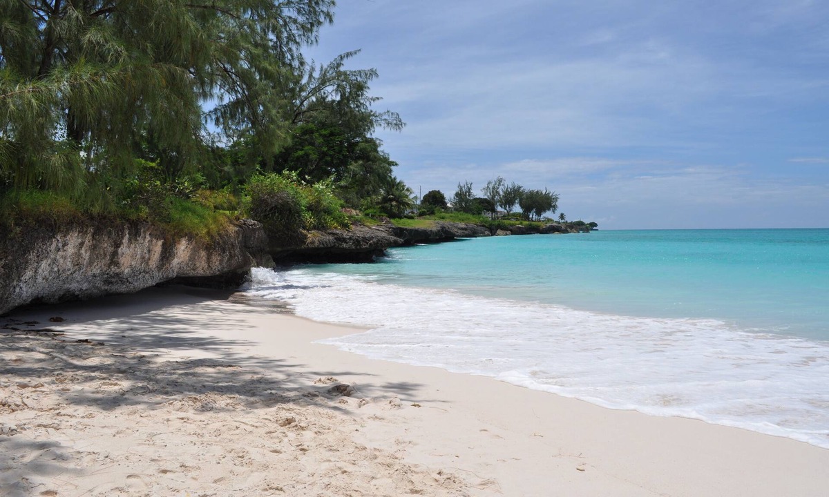 Silver Sands Hotel | Yellow Bird Apartment