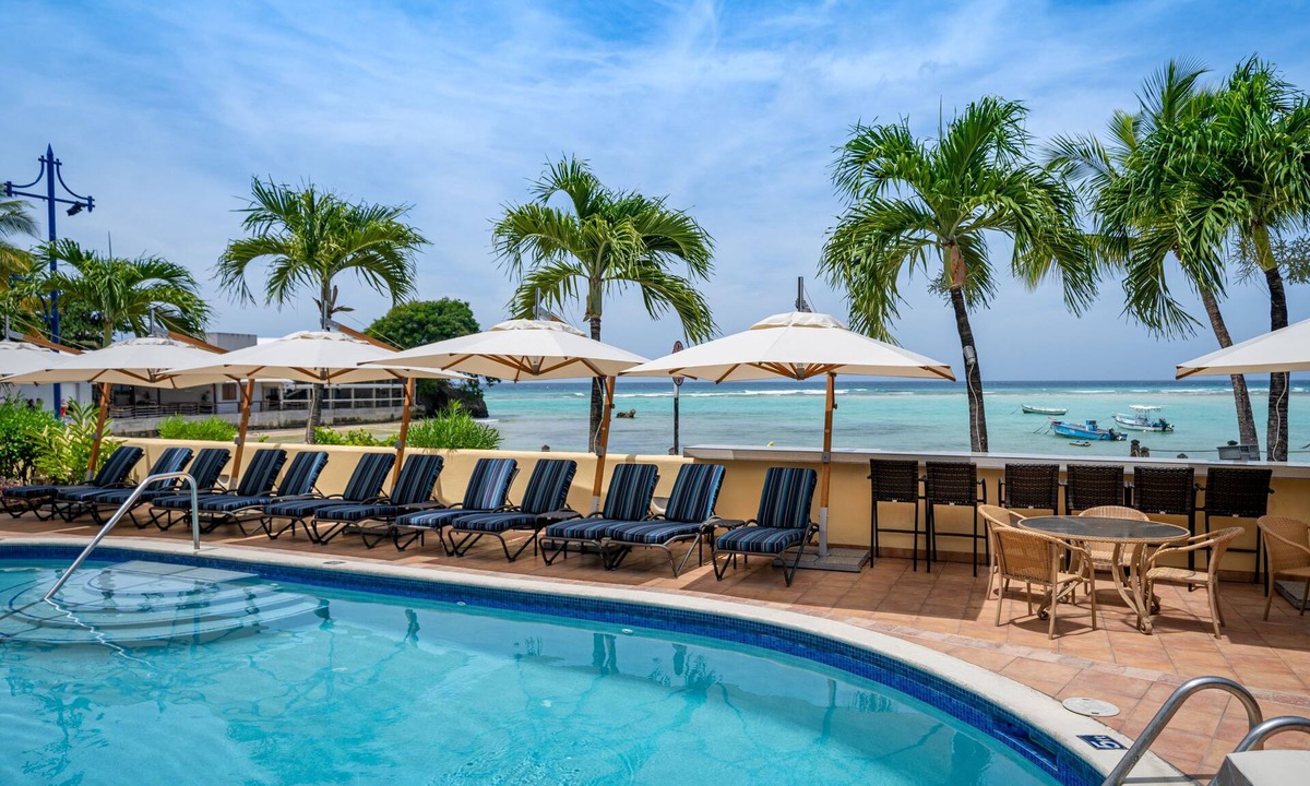 Saint Lawrence Condo | Yellow Bird Hotel