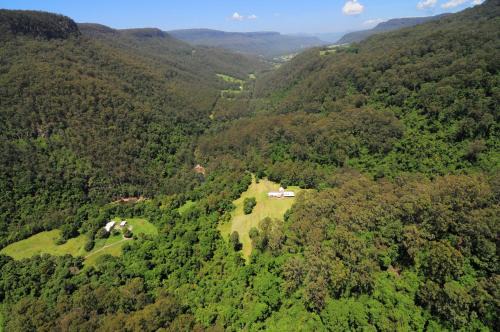 Upper Kangaroo Valley House | Yeola Lush location with river access