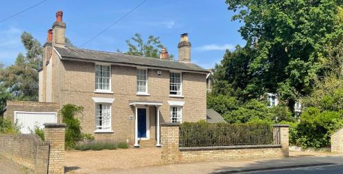 Colchester Bed & Breakfast | Yew Tree House, Bed & Breakfast in Colchester