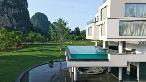 Ten Mile Gallery Hotel | YINGMAN HOTEL