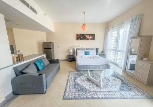 Barsha Heights Apartment | Yogi - Studio - Rooftop Pool - Barsha Heights