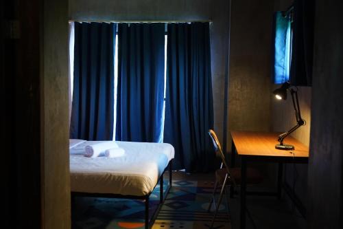 Catangnan Hotel | yolked suites