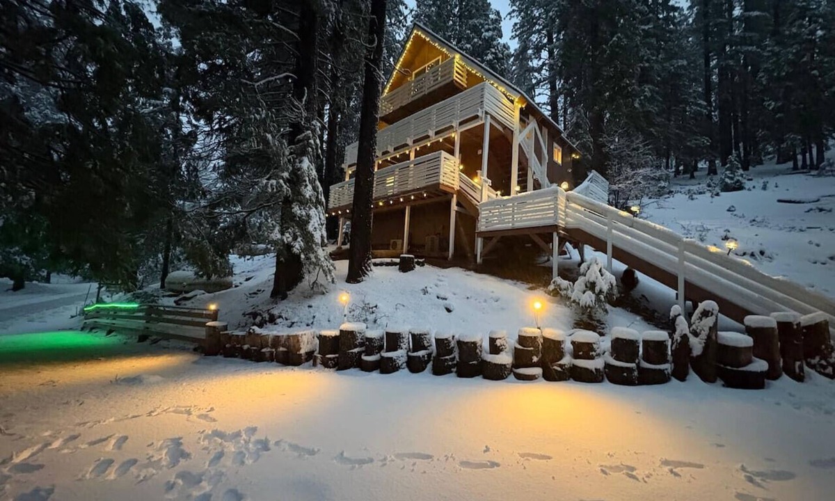 Yosemite West Cabin | Yosemite West Retreat -Inside National Park - A-Frame Cabin