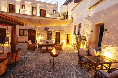 Ortahisar Hotel | Young Cave Hotel
