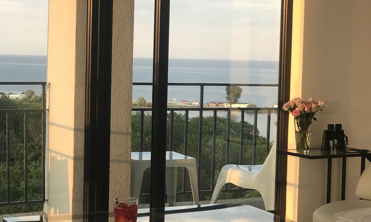 Jupiter Apartment | Your beachfront home!