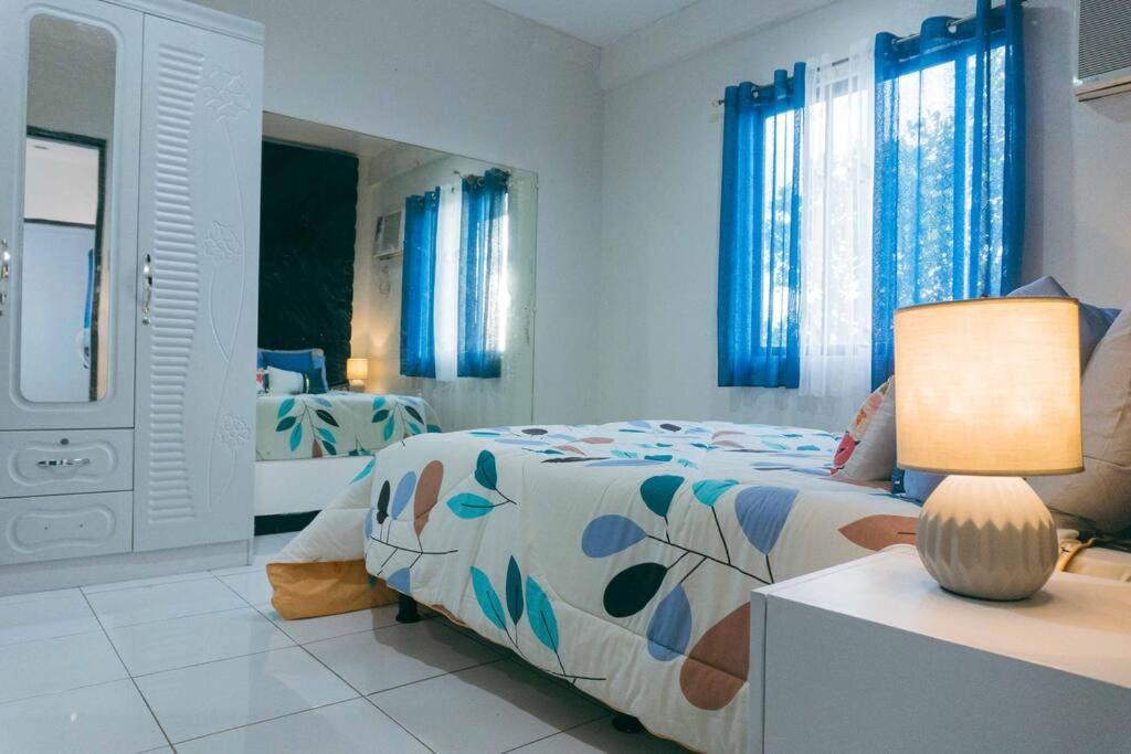 Bacolod House | Your home away from home 3 rooms & 24 hours guard