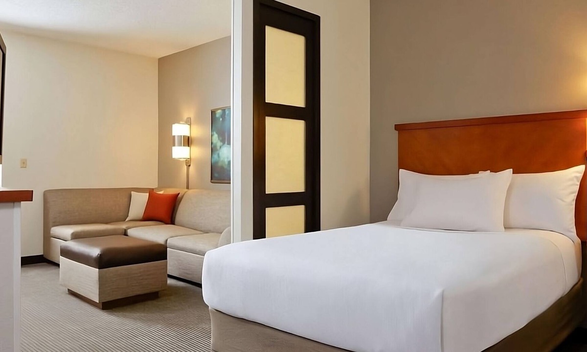 Gwinnett Place Hotel | Your Home Away From Home! Pet-Friendly Unit To Relax. Near Sweet Water Park!