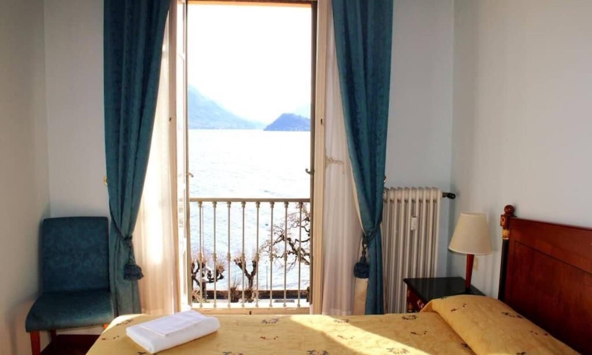 Menaggio Apartment | Your lakefront window in Menaggio center