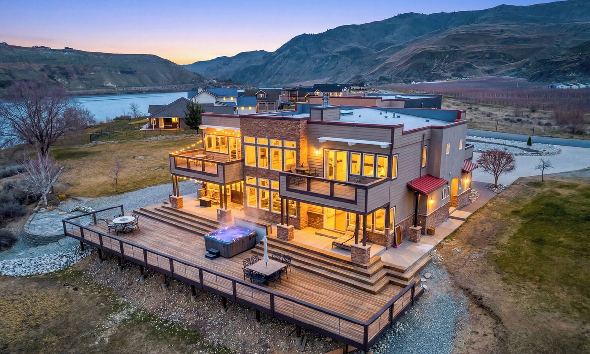Orondo House | Your Private Riverfront Resort - with nearly 7,000 sq feet of living space!