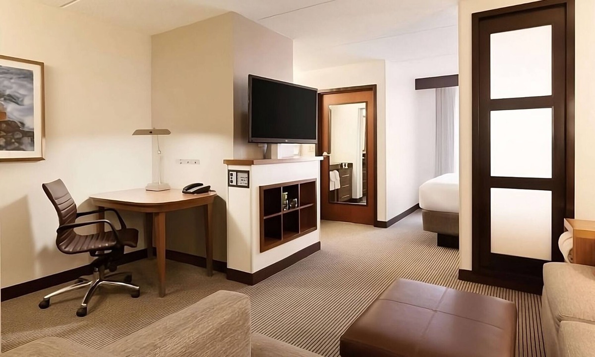 Gwinnett Place Hotel | Your Relaxing Getaway Awaits! Family-friendly Unit. Near Bunten Road Park!