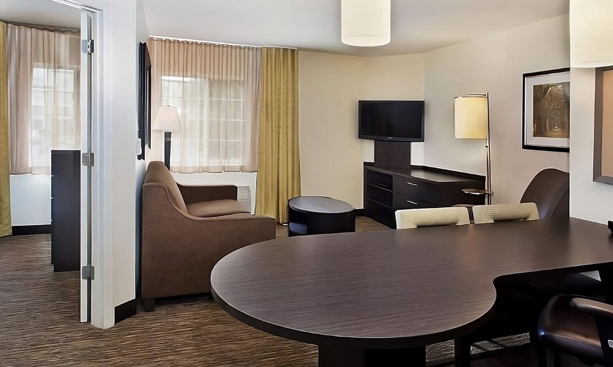 Somerset Apartment | Your Relaxing Getaway Awaits! Pet-Friendly unit, near Buffalo Ridge Park