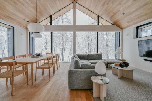 Hokujo Ski Chalet | Yūgen - The ultimate in secluded luxury 4 bedrooms
