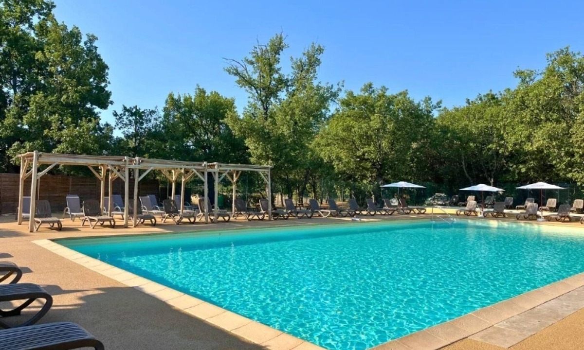 Saint-Saturnin-les-Apt House | ZEcamping 3 étoiles piscine chauffée mobil-home TV LV BBQ 29m2