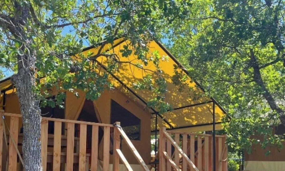 Saint-Saturnin-les-Apt House | ZEcamping 3 étoiles animé piscine chauffée locatif 20m2 5 pers