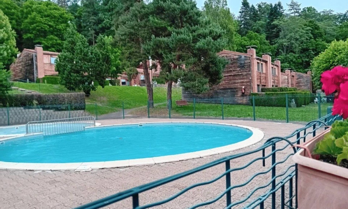 Vorey House | ZEcamping 3* locatif TV 34m2 2 pers