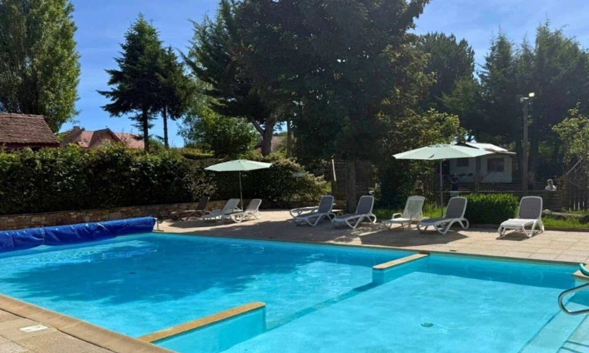 Messery House | ZEcamping 3* piscine mobil-home TV LV BBQ 31m2 6 pers