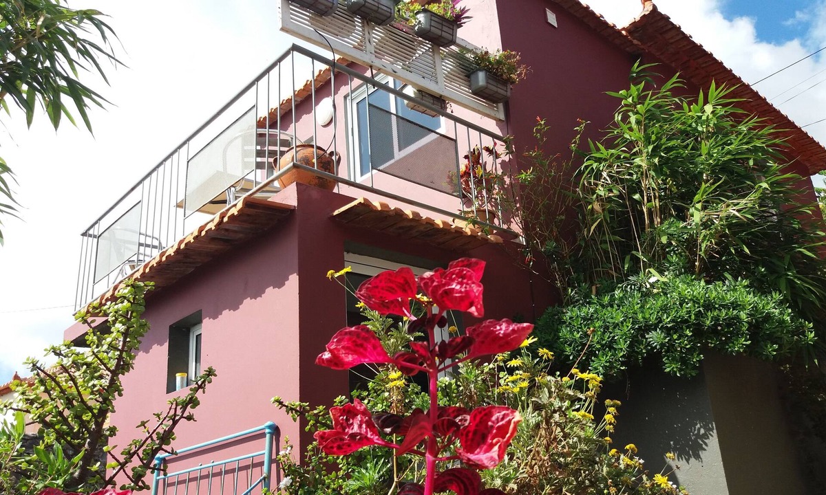 Estreito da Calheta Cottage | "Zen" atmosphere with breathtaking views.