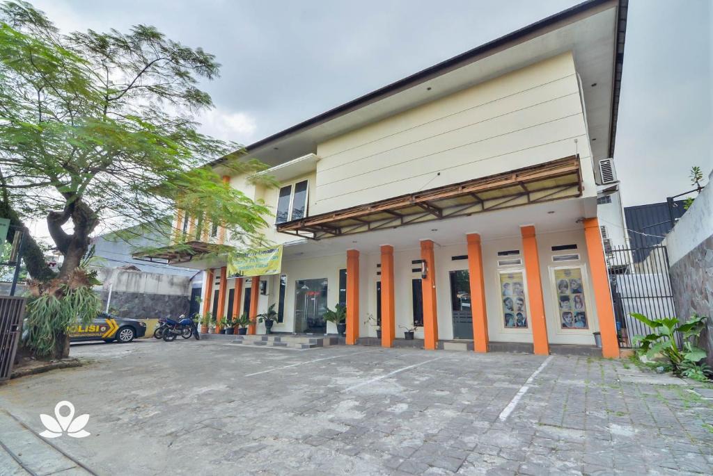Bandung House | ZEN Rooms Basic GOR Cikutra
