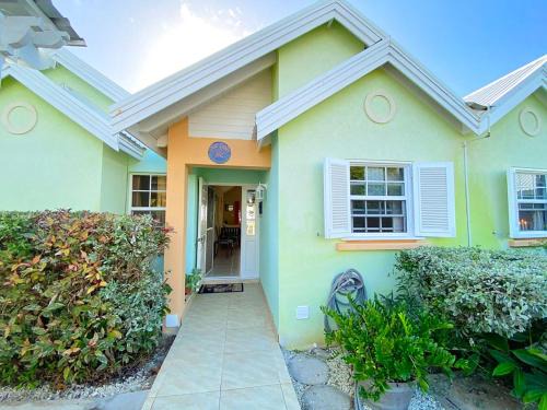 Apple Hall House | ZenBreak The Gem
