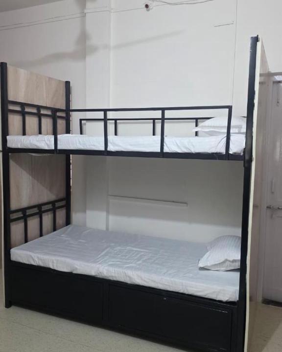Kothrud Hostel | ZenNest Dormitory