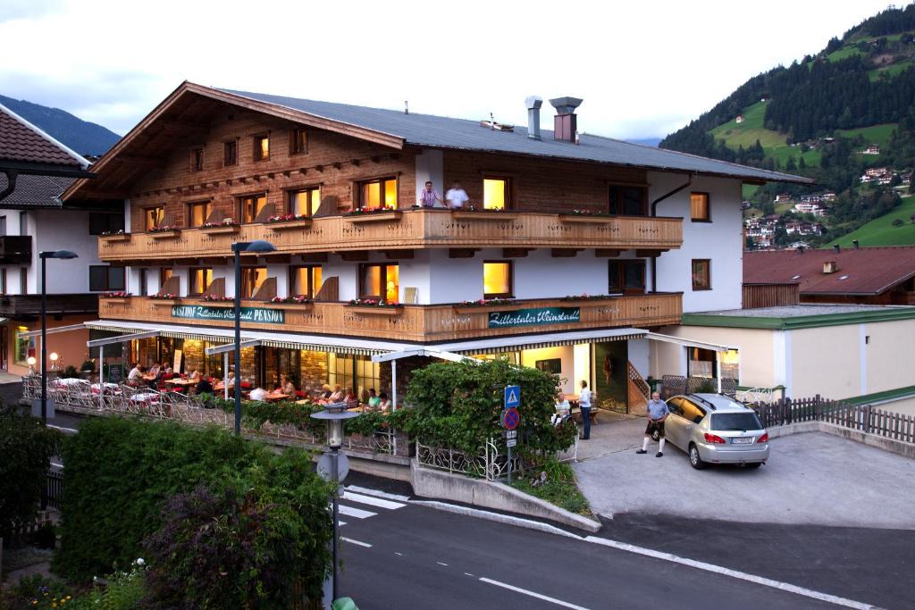 Schwendau Hotel | Zillertaler Weinstadl