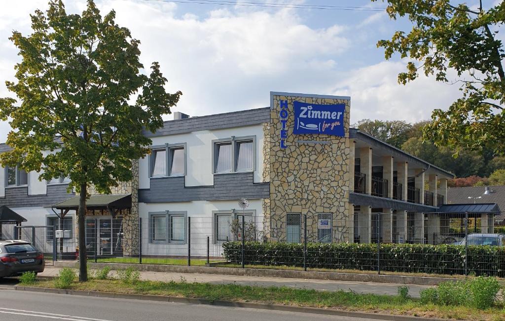 Roesrath Hotel | Zimmer for you