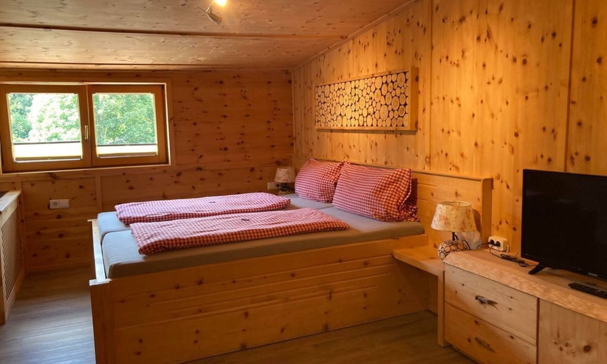 Leutasch Bed & Breakfast | "Zirben" apartment - Öfnerhof