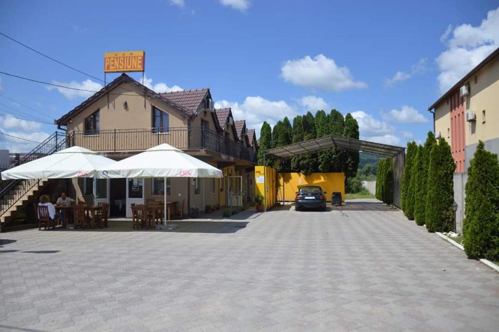 Caransebes House | Zodiac