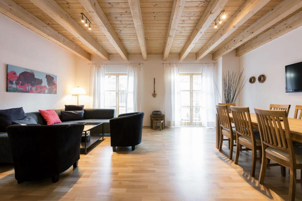 Garmisch-Partenkirchen House | Zugspitzpanorama - Zugspitzhaus