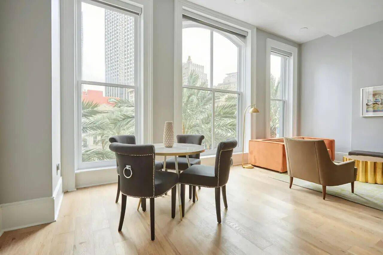 Hearing-Accessible Stay on Canal Street | Walk to French Quarter | The Harlequin 1