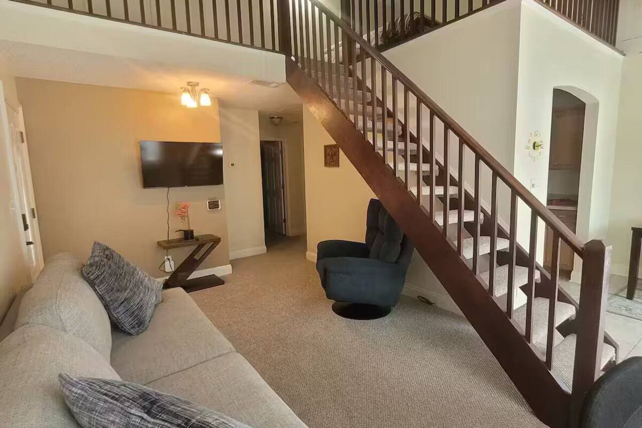 Spacious 3-Bedroom Apartment Perfect for Families and Groups 1