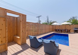 128 Bungalow