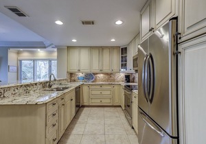 1855 Beachside Tennis - Gorgeous Views of Calibogue Sound!