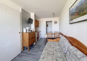 1st floor, balcony, tv, ski locker, 24m², Les Menuires