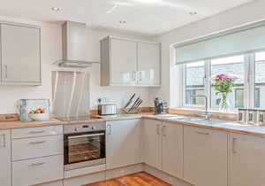 2 bedroom accommodation in Glastonbury