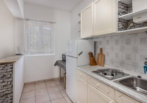 2 bedroom accommodation in Rab