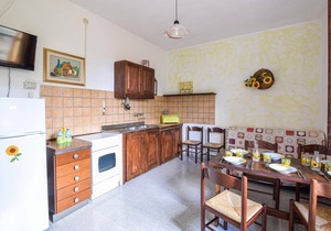 2 bedroom accommodation in Sedini