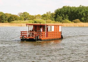2 Bedroom Beautiful Ship In Radewege