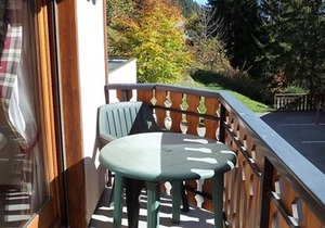 2-room apartment with balcony, parking - Quiet area
