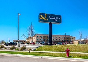 2-Star Hotel ∙ Quality Inn Williston