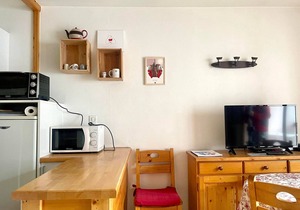 2* Studio for 2 with wifi and parking, station center