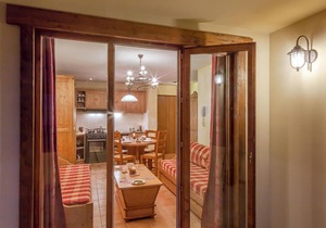 200m from resort center, fitness, swimming pool, sauna, hammam, balcony, tv, ski locker, 35m²