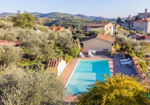 210 m² Accommodation ∙ 6 bedrooms ∙ 12 guests