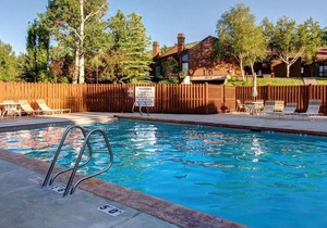 3 Kings condo near PCMR base pool hot tub retreat